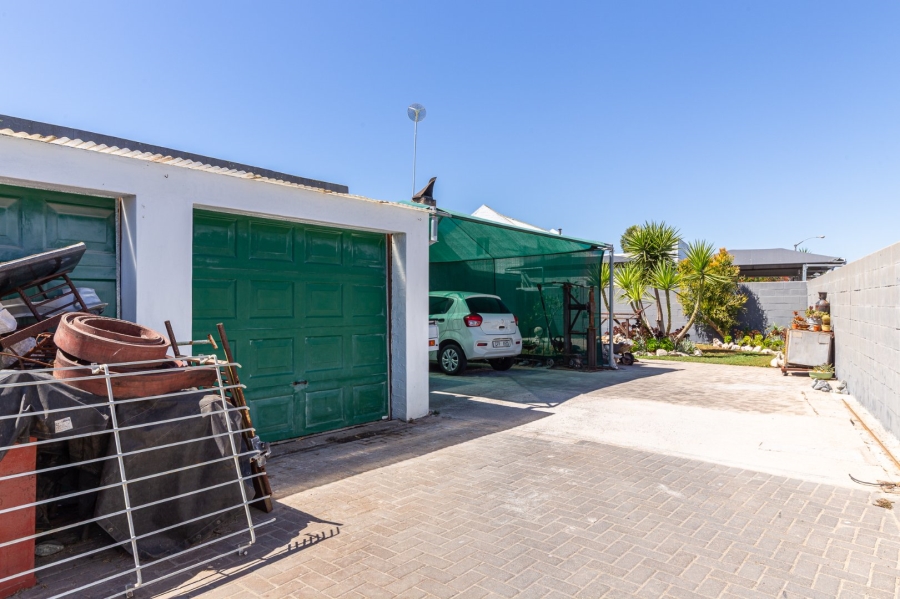 3 Bedroom Property for Sale in Velddrif Western Cape